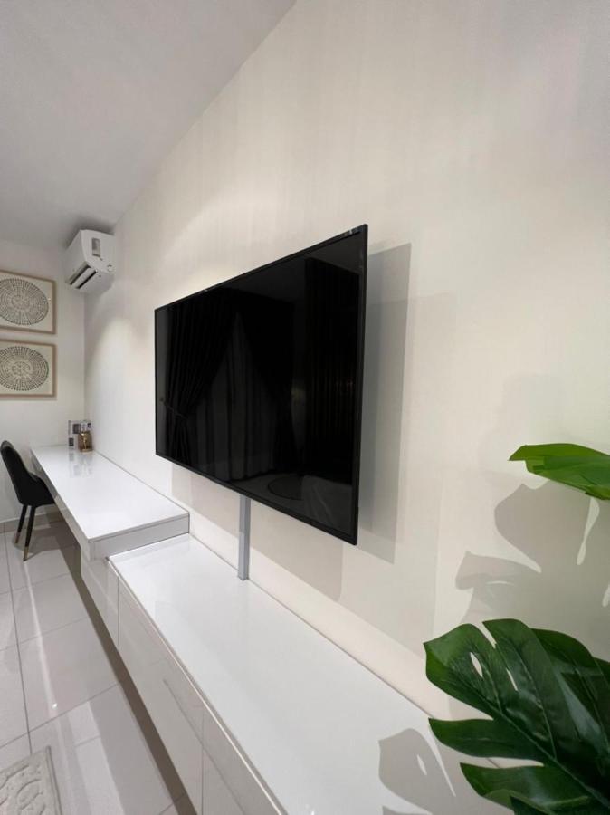 The Lennox Luxury Apartment 아크라 외부 사진
