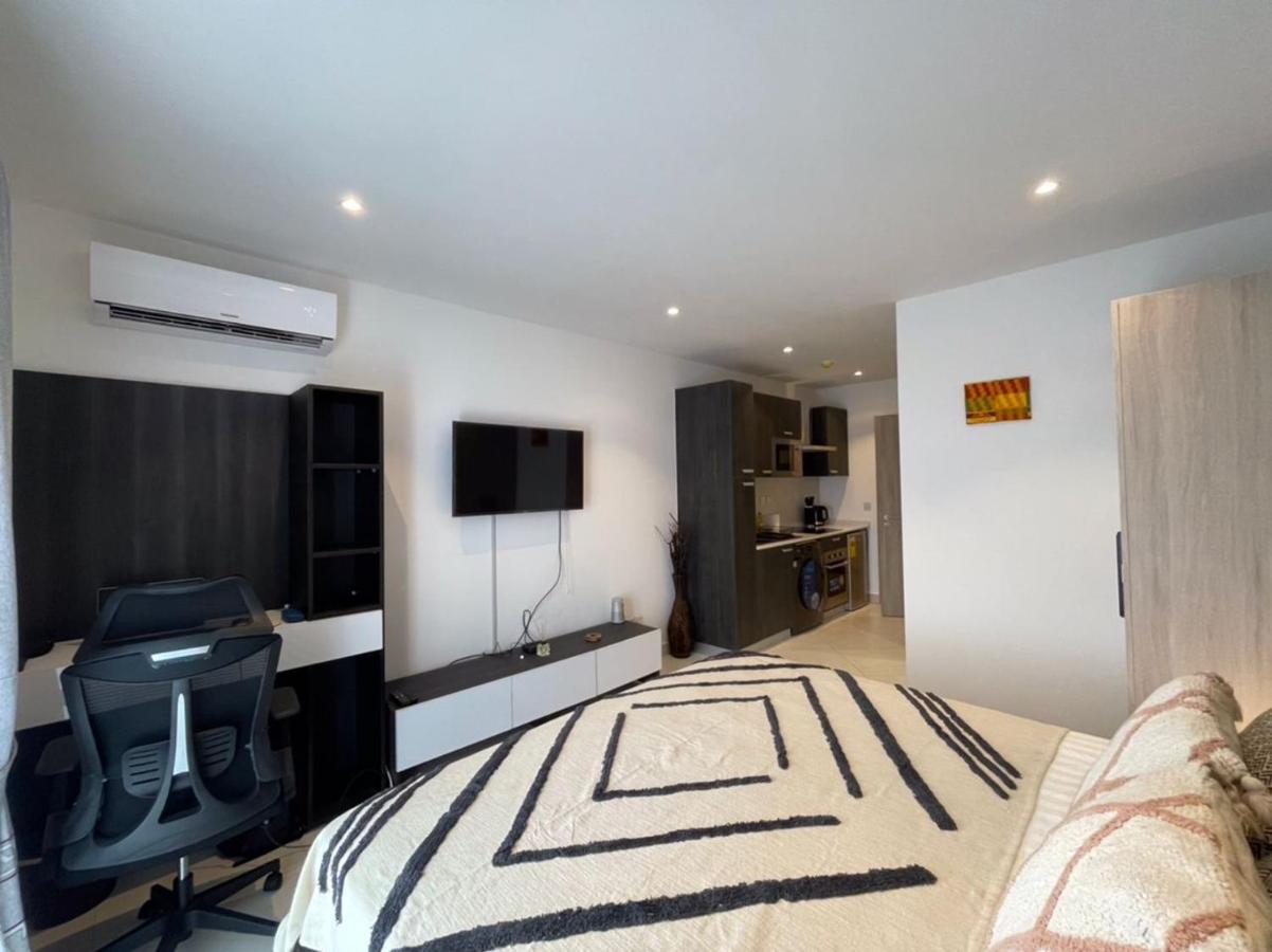 The Lennox Luxury Apartment 아크라 외부 사진